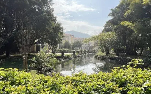 Caoxi Hot Spring Holiday Resort