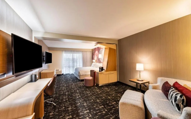 Courtyard by Marriott Winston - Salem Downtown