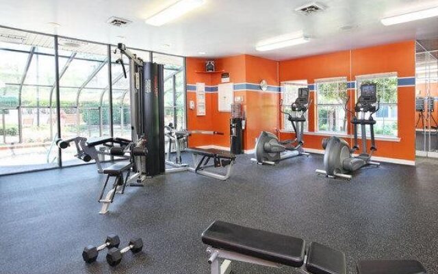 Execustay Addison At Hampton