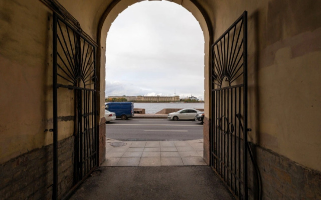 Всем Дом на набережной Кутузова