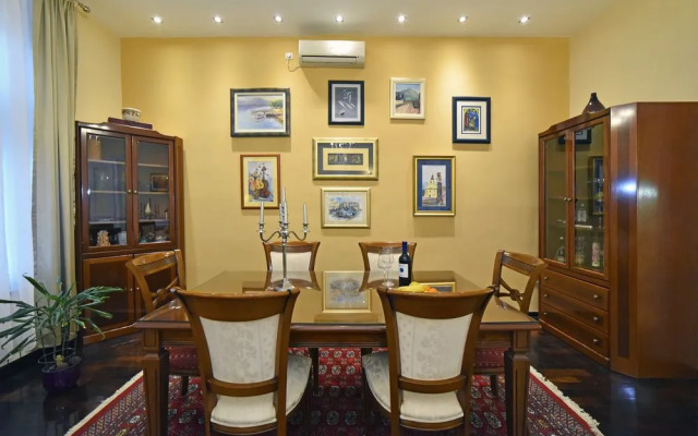 Apartment Luxury Residence Center