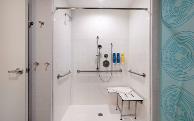 TRU BY Hilton Galveston