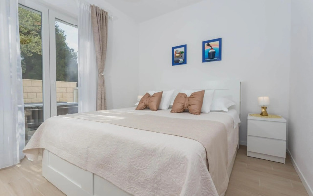 Apartments Pera