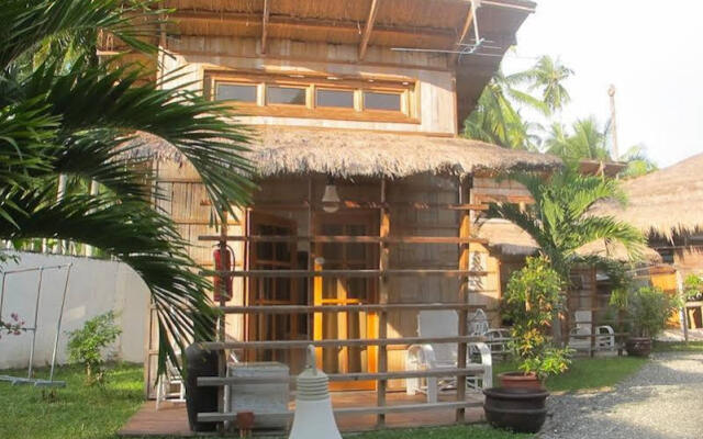 Island French Resort