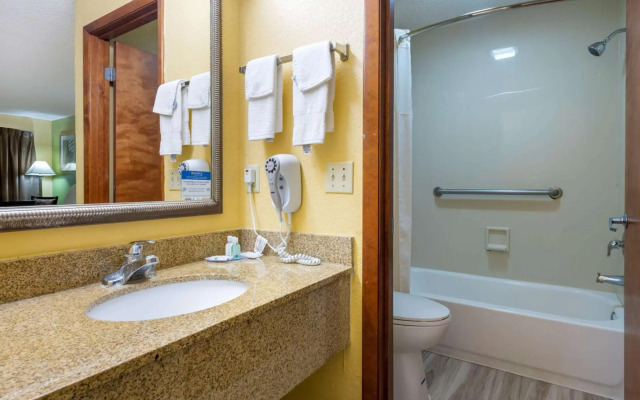 Quality Inn & Suites Mt Dora North