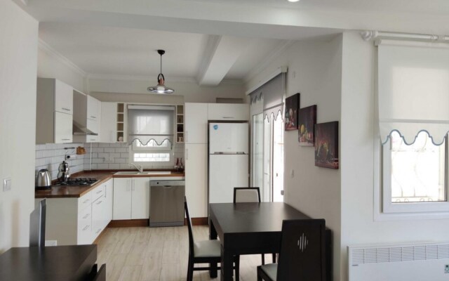 Flat 600 m to Beach With Sea View in Bodrum