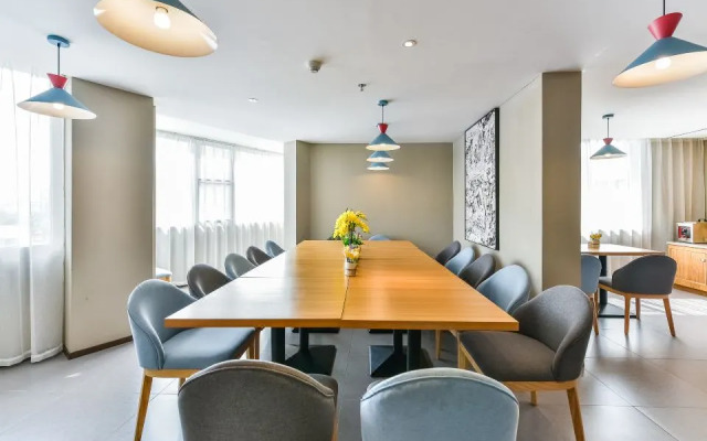 Homeinn · neo (Guilin High-Speed North Railway Station)