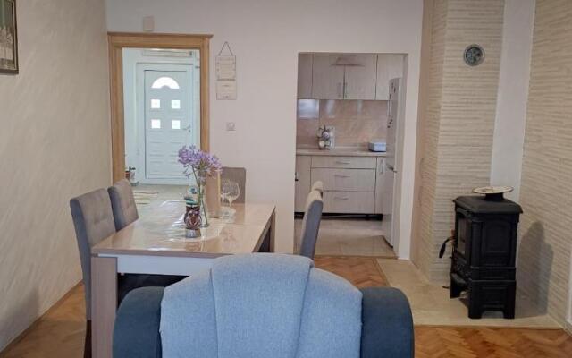 House Sarovic 2
