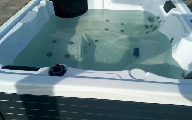 Charming 2-bed Apartment