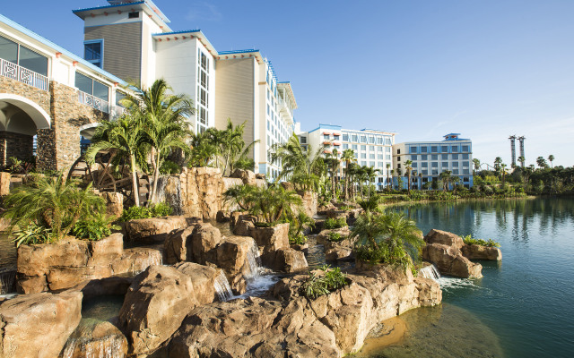 Universal's Loews Sapphire Falls Resort