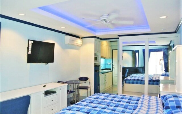 Jomtien beach condominium studio apartment 12th floor