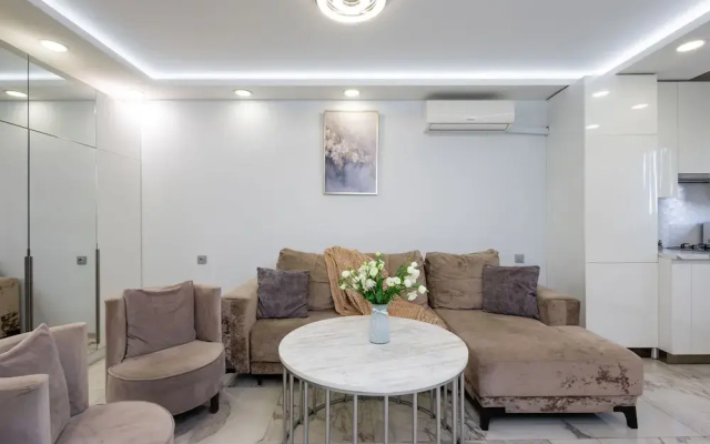 Apartment by Luxe Group XO444