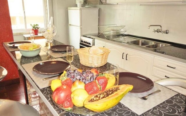Caparica Central Apartment by Host-Point