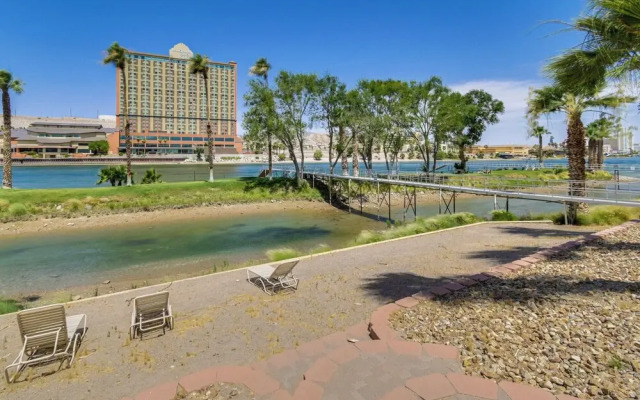 Riverfront Bullhead City Condo Near Casinos!