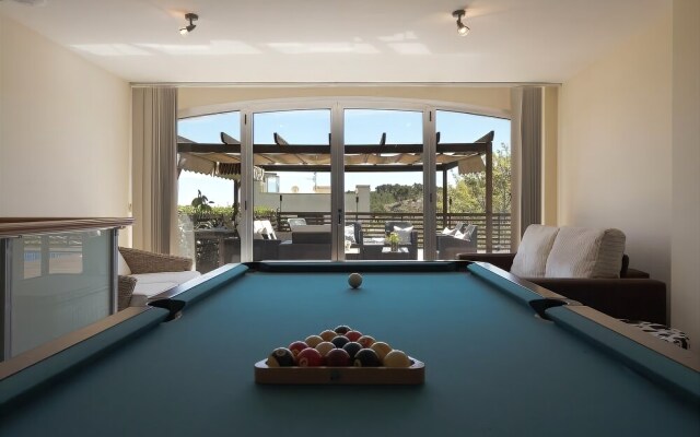 Villa California