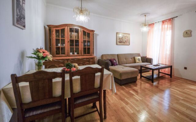 Apartment Edo Lovran