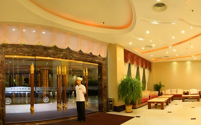Yijian Holiday Hotel