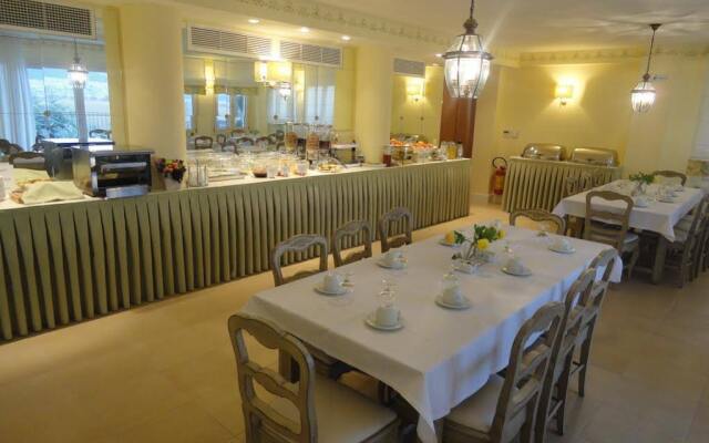 Anemolia Resort