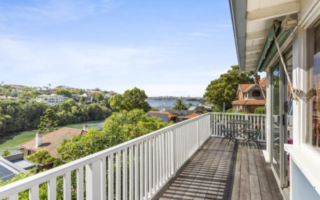 Poolside Stay - Close To Taronga Zoo & Luna Park