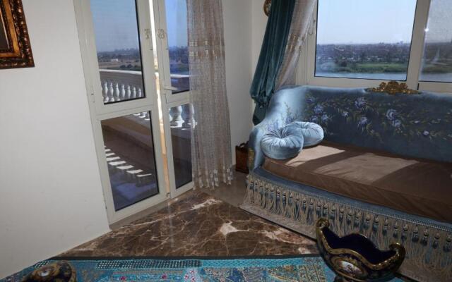 Maadi, Direct Nile river View From all Rooms