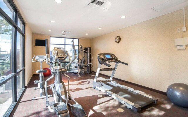 Comfort Inn & Suites Las Vegas - Nellis
