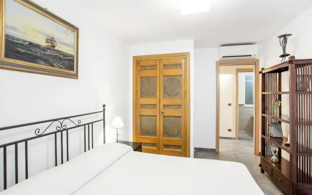 Penelope Seaview Apartment