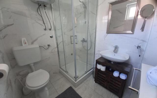 Studio Apartmani “Jarnečić”