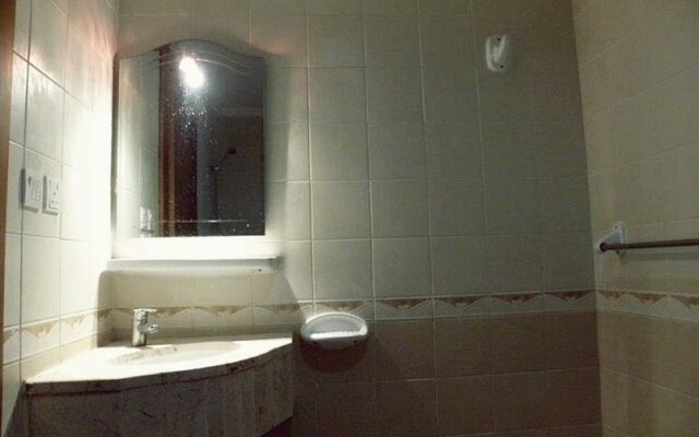 Hana Hariry Hotel