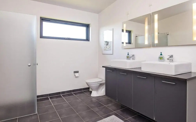 6 Person Holiday Home in Vaeggerlose