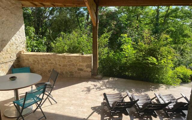 CHEZ SOPHIE -Chambres d’hôtes, Gîte et Gîte équestre