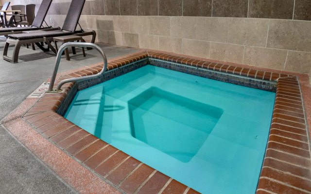 Comfort Inn & Suites Junction City - near Fort Riley