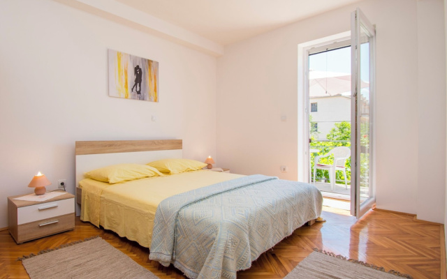 Apartment Stay Near Krka
