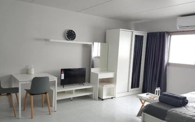 Popular Condo C5 IMPACT