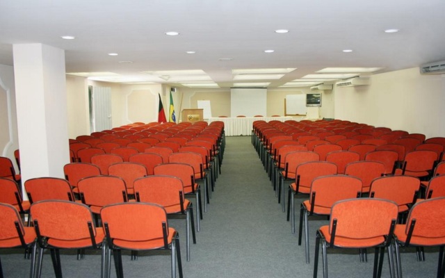 Xenius Hotel