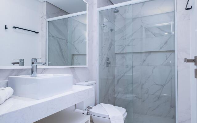 Apto c /piscina em Jurerê Internacional EPC204