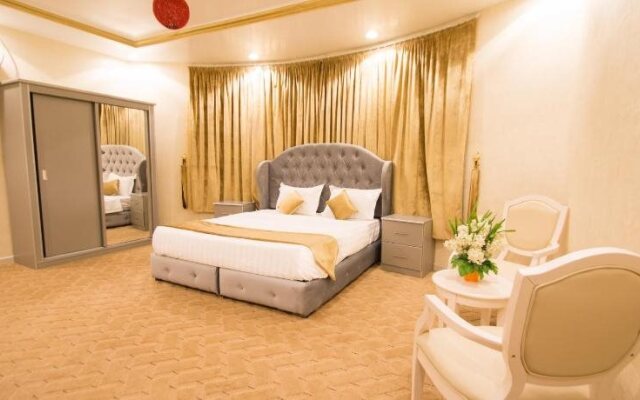Al Raha Rotana Hotel Apartments