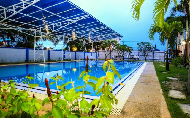 Prachuap Saam Ao Hotel