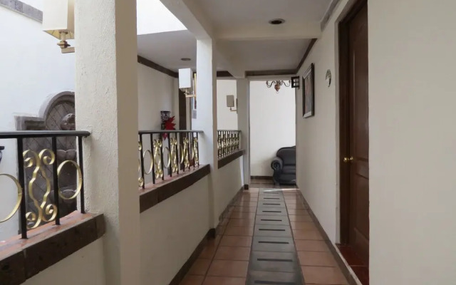 Hotel Casa 12 Reales