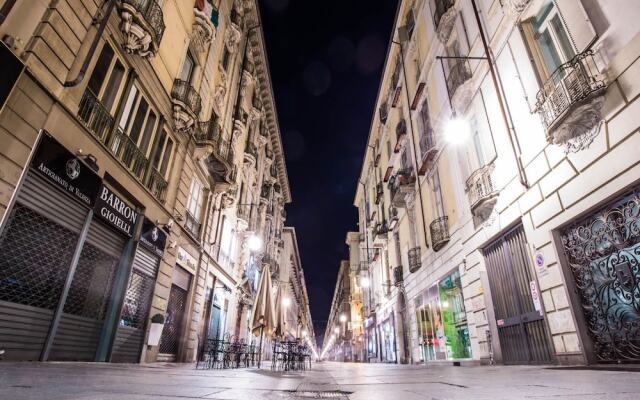 "fronte Po Torino, Foot Of The Hill - Only Non-smoking"