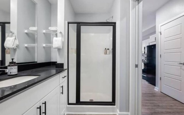 CozySuites at Lawrenceville