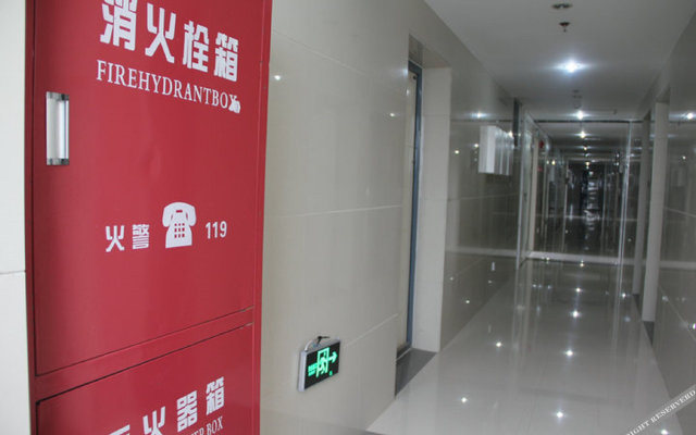 Kabu Light Luxury Apartment (Songjiang Sijing Subway Station)