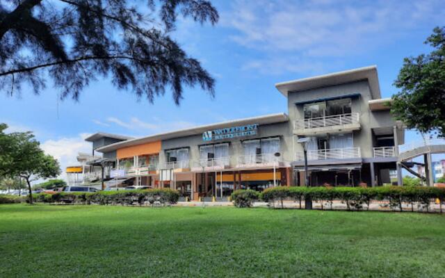 WaterFront Boutique Hotel