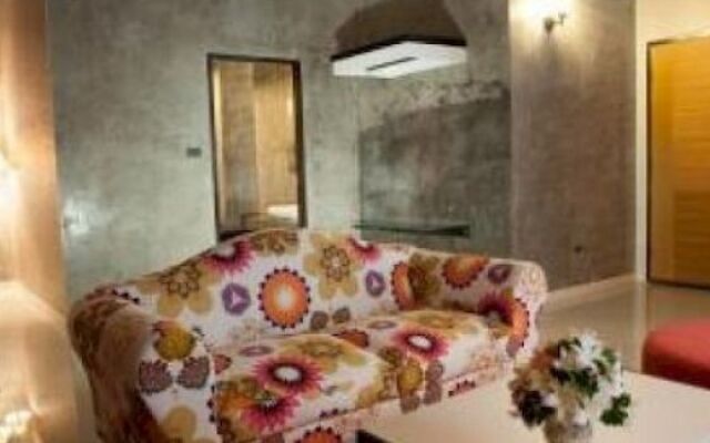 M Residence & Hotel