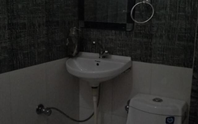 Airport Hotel Mahal