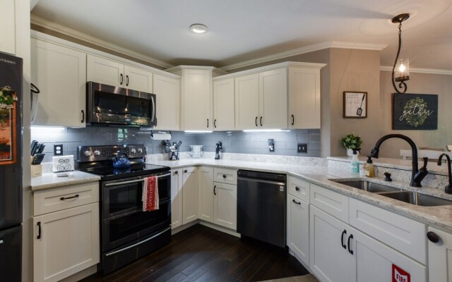 Pointe Royale 67-6 2 Bedroom Condo