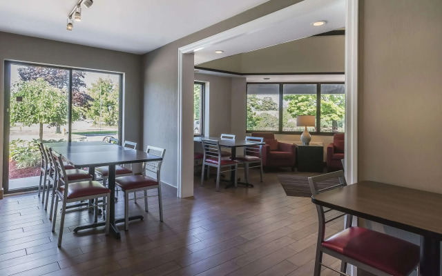 Comfort Inn Cobourg