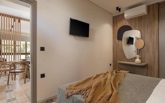 Xenios Dias Apartments
