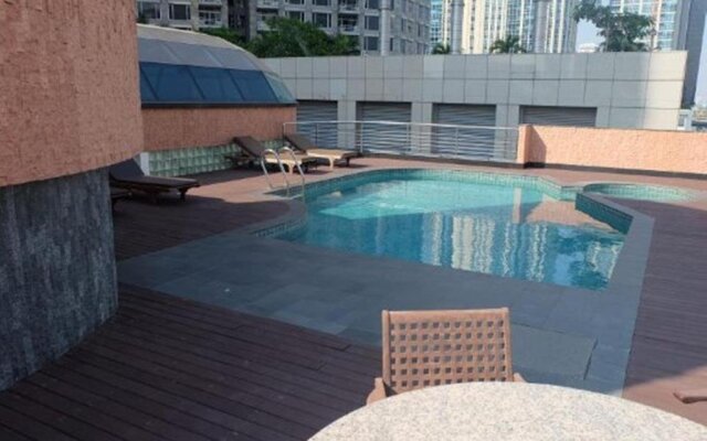 Sukhothai Residence Ruam Ruedi