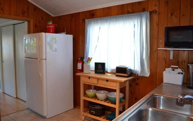 131 4th Ave Unit B