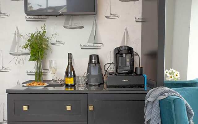 Golden Vanity, Maritime Suites, Brixham